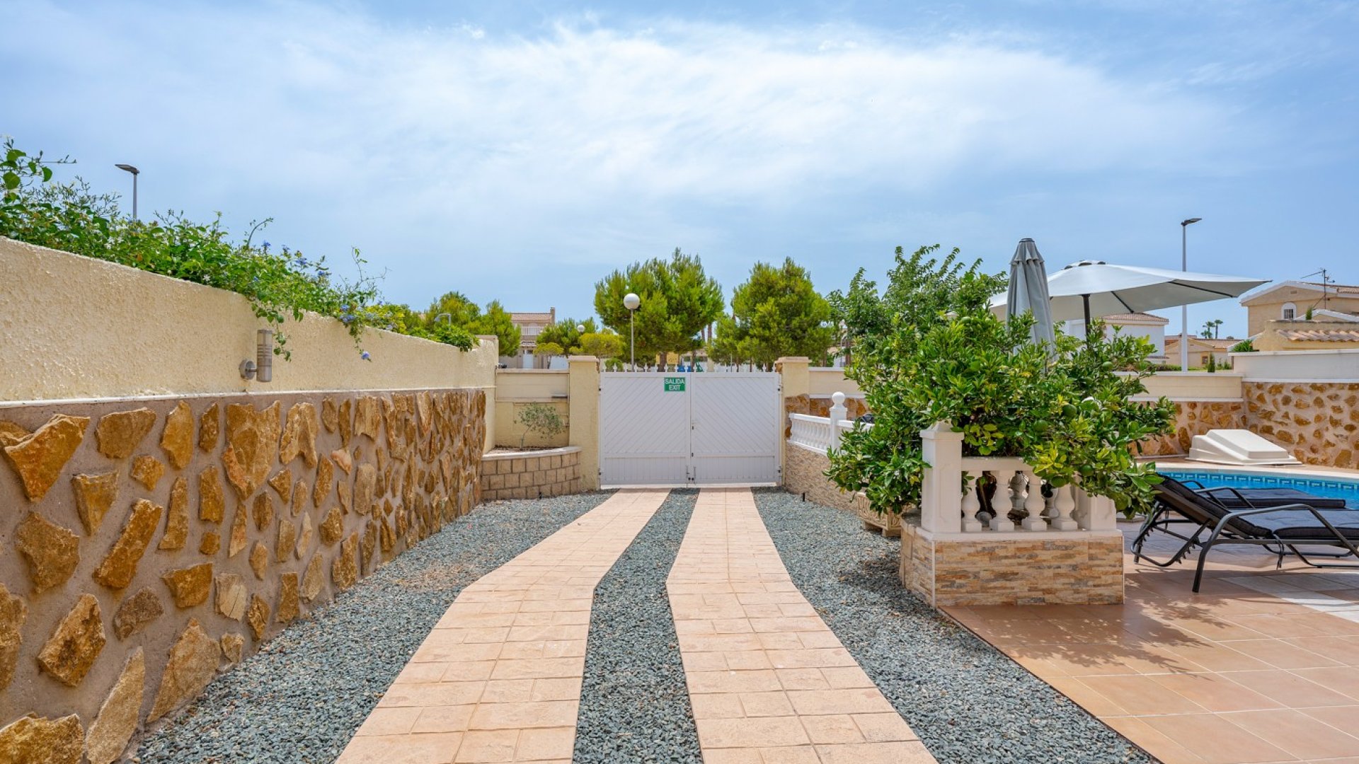 Reventa - Chalets -
Gran Alacant - Costa Blanca