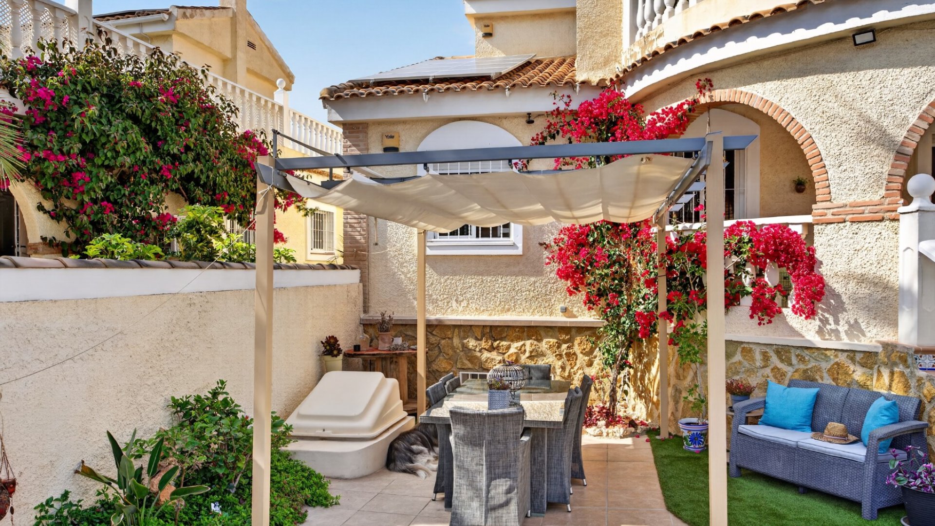 Reventa - Chalets -
Gran Alacant - Monte y Mar
