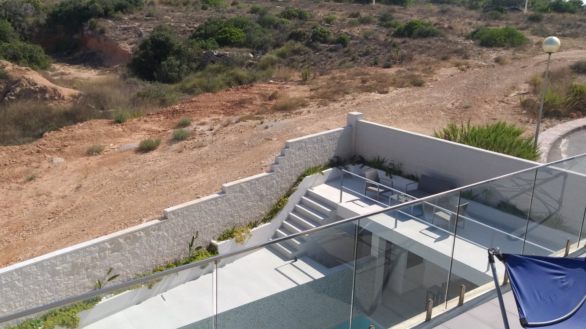 Reventa - Chalets -
Gran Alacant