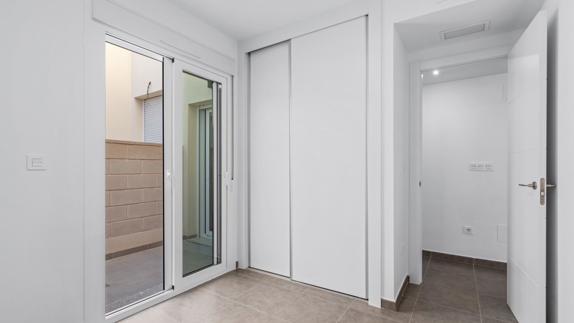 Reventa - Chalets -
Gran Alacant