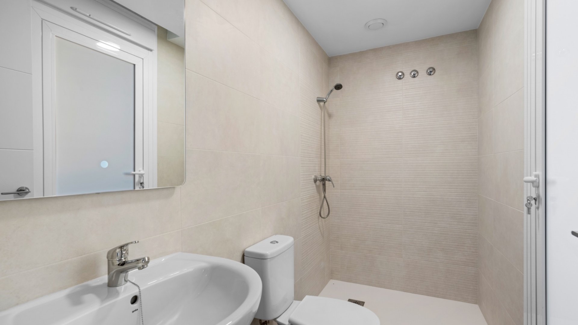 Reventa - Chalets -
Gran Alacant