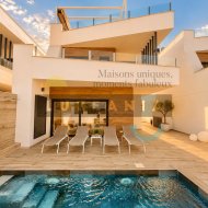 Reventa - Chalets -
Guardamar del Segura - El Moncayo