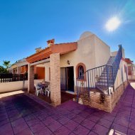 Reventa - Chalets -
Guardamar del Segura - El Raso