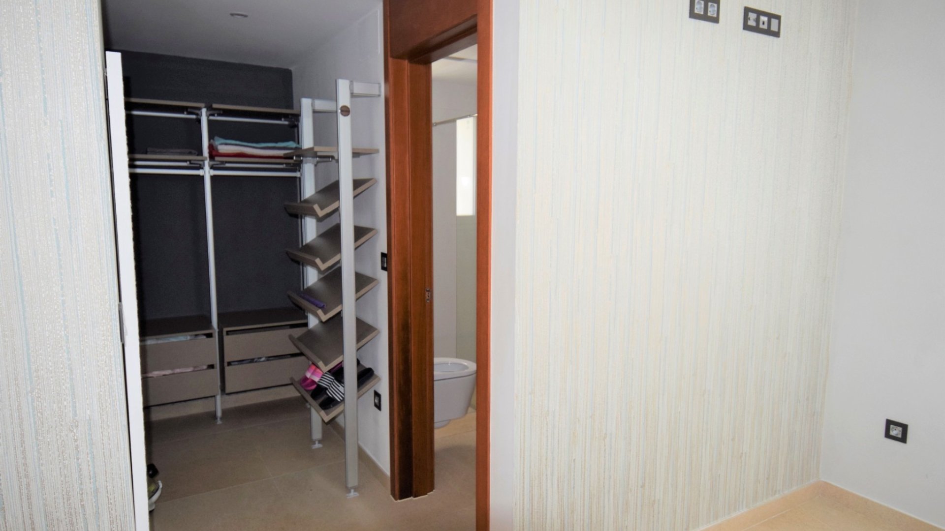 Reventa - Chalets -
Guardamar del Segura - El Raso