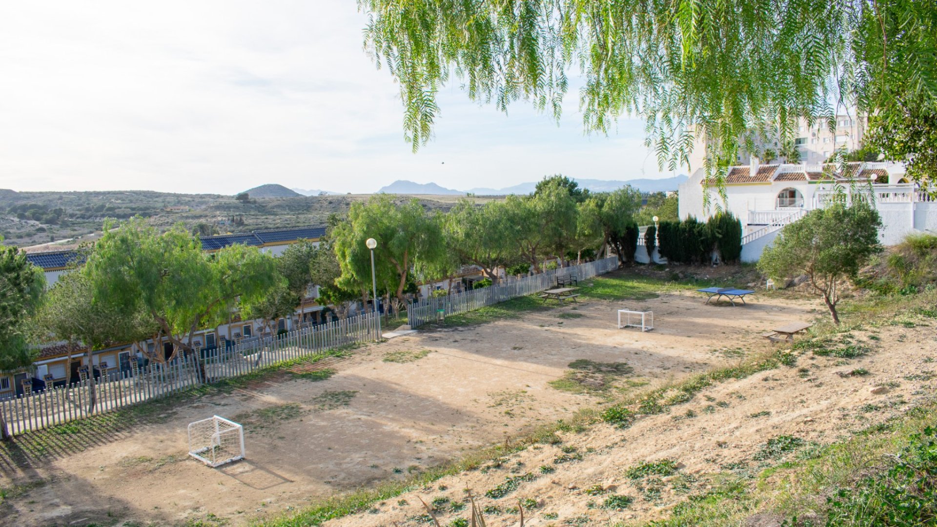 Reventa - Chalets -
Guardamar del Segura - Urbanizaciones