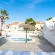 Reventa - Chalets -
Guardamar del Segura - Urbanizaciones