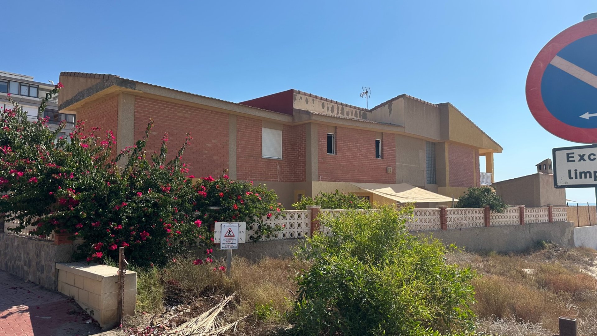 Reventa - Chalets -
Guardamar del Segura