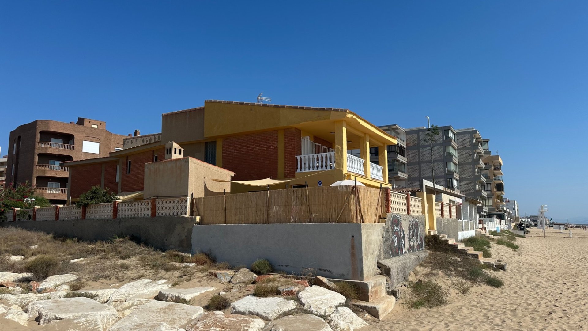 Reventa - Chalets -
Guardamar del Segura