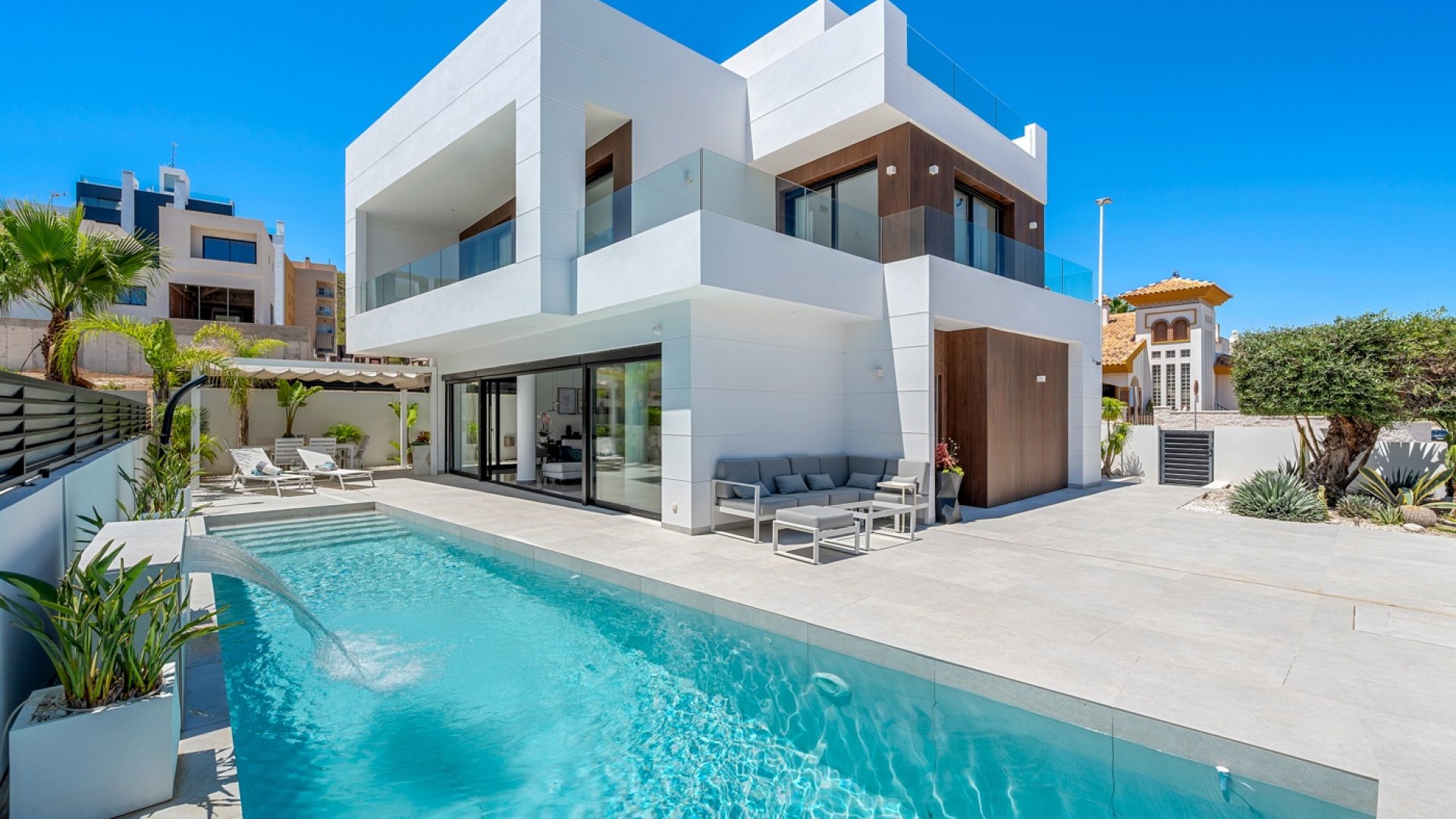 Reventa - Chalets -
Guardamar del Segura