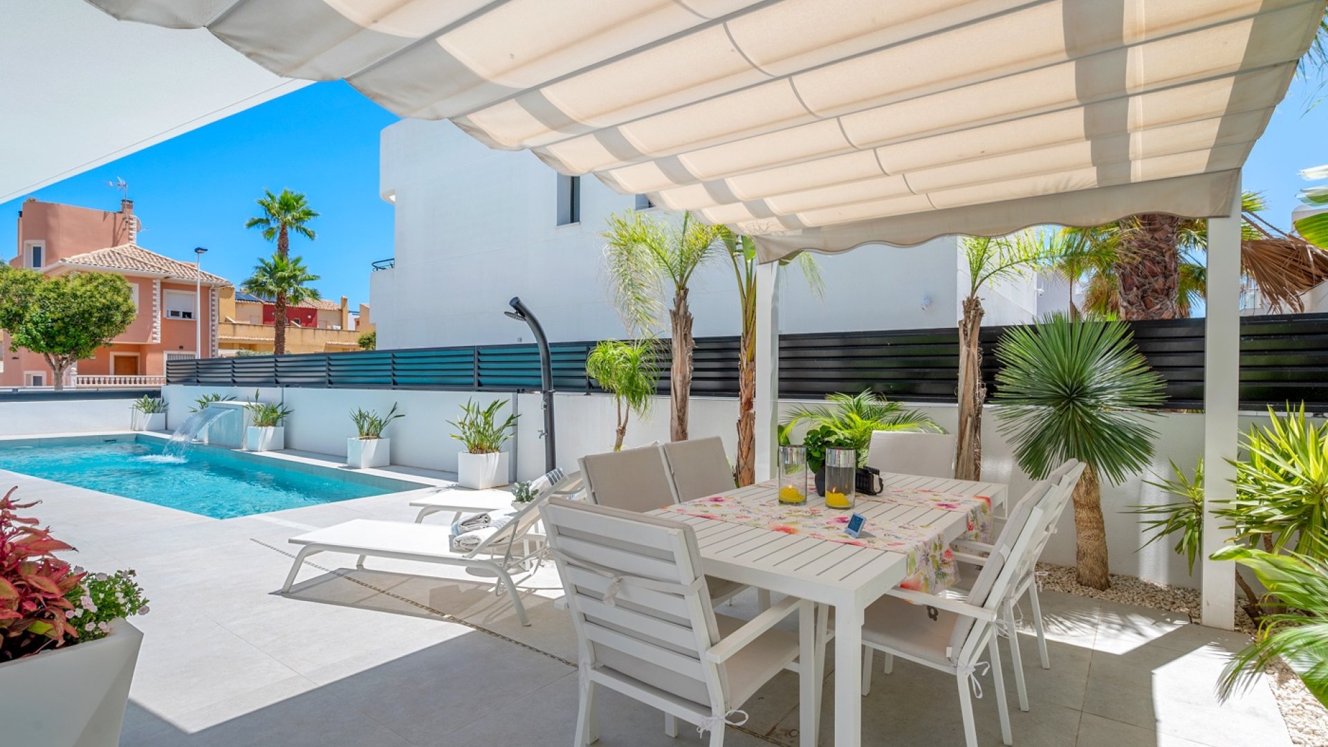 Reventa - Chalets -
Guardamar del Segura