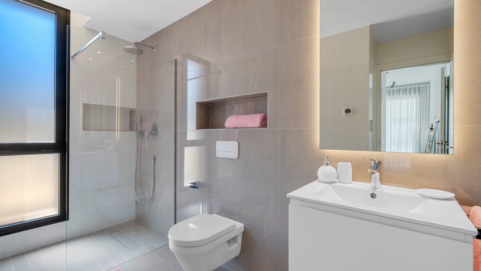 Reventa - Chalets -
Guardamar del Segura