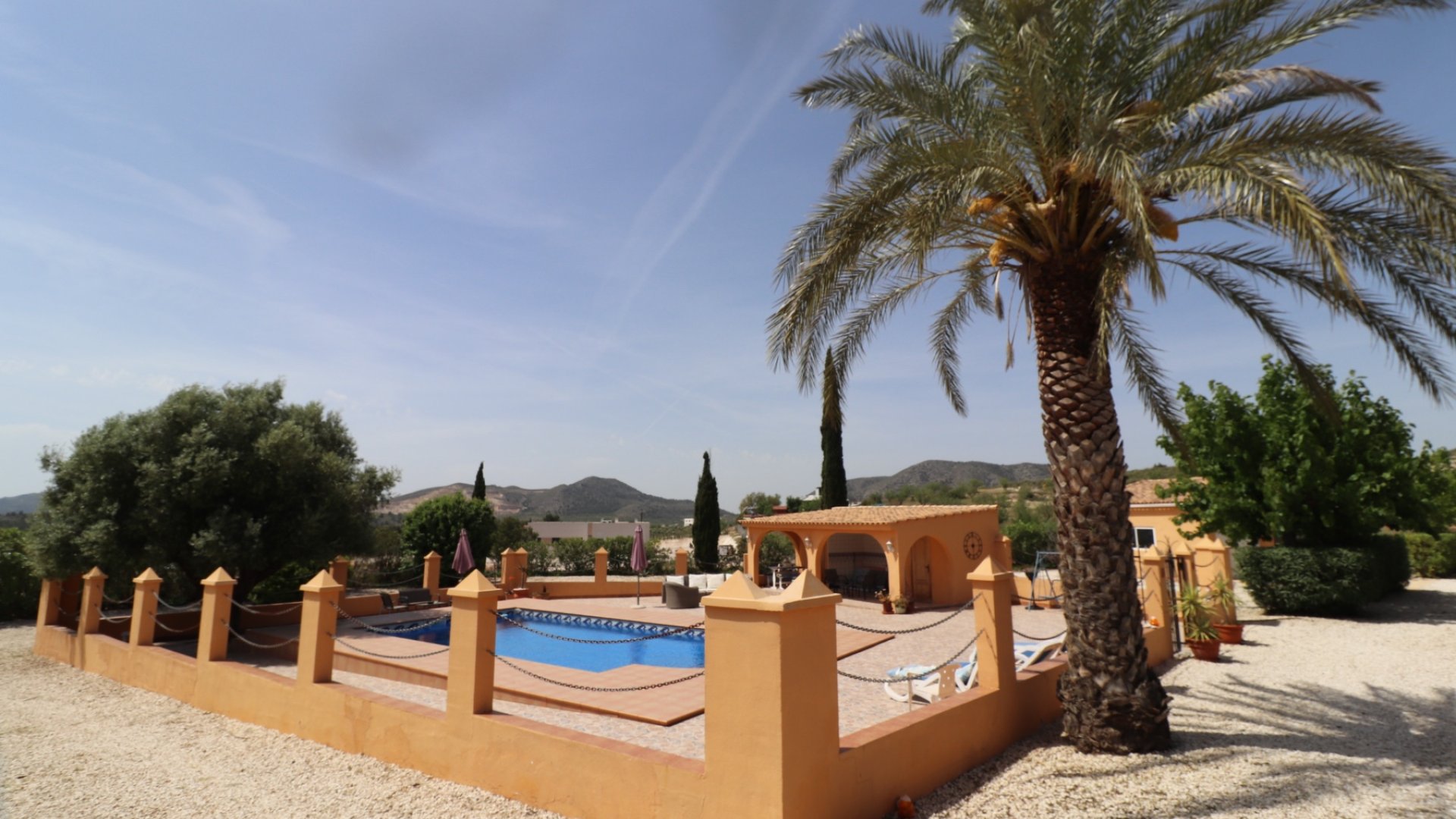 Reventa - Chalets -
Hondón de las Nieves - La Canalosa