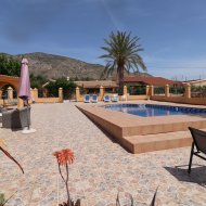 Reventa - Chalets -
Hondón de las Nieves - La Canalosa