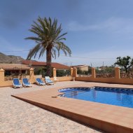 Reventa - Chalets -
Hondón de las Nieves - La Canalosa