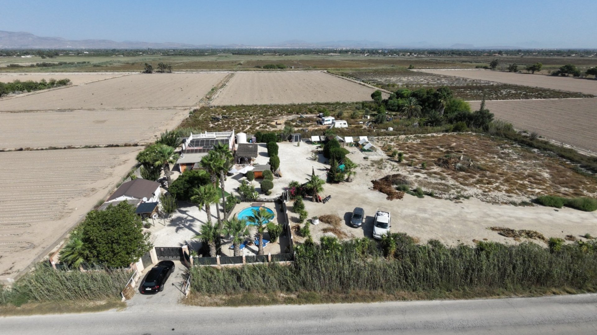 Reventa - Chalets -
La Marina - Elche / Elx
