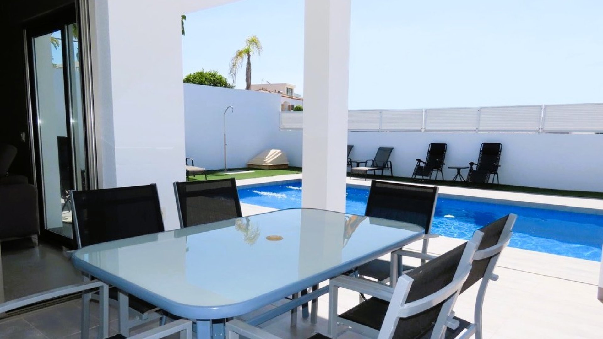 Reventa - Chalets -
La Marina