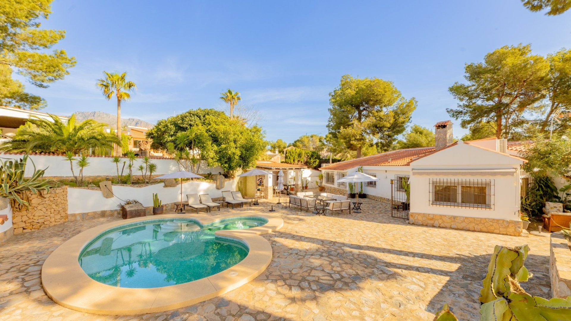 Reventa - Chalets -
La Nucía