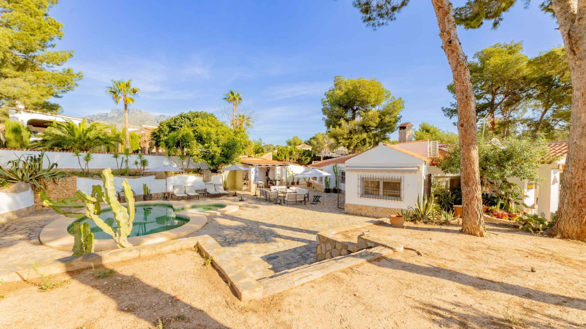 Reventa - Chalets -
La Nucía