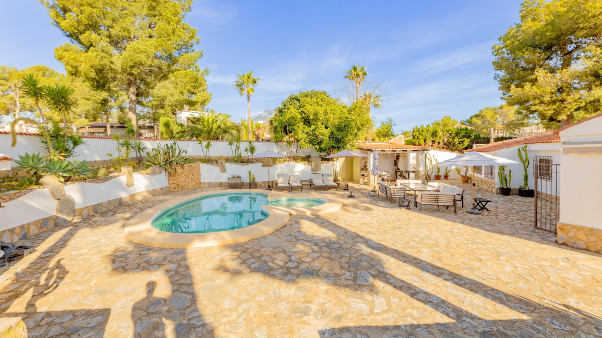 Reventa - Chalets -
La Nucía