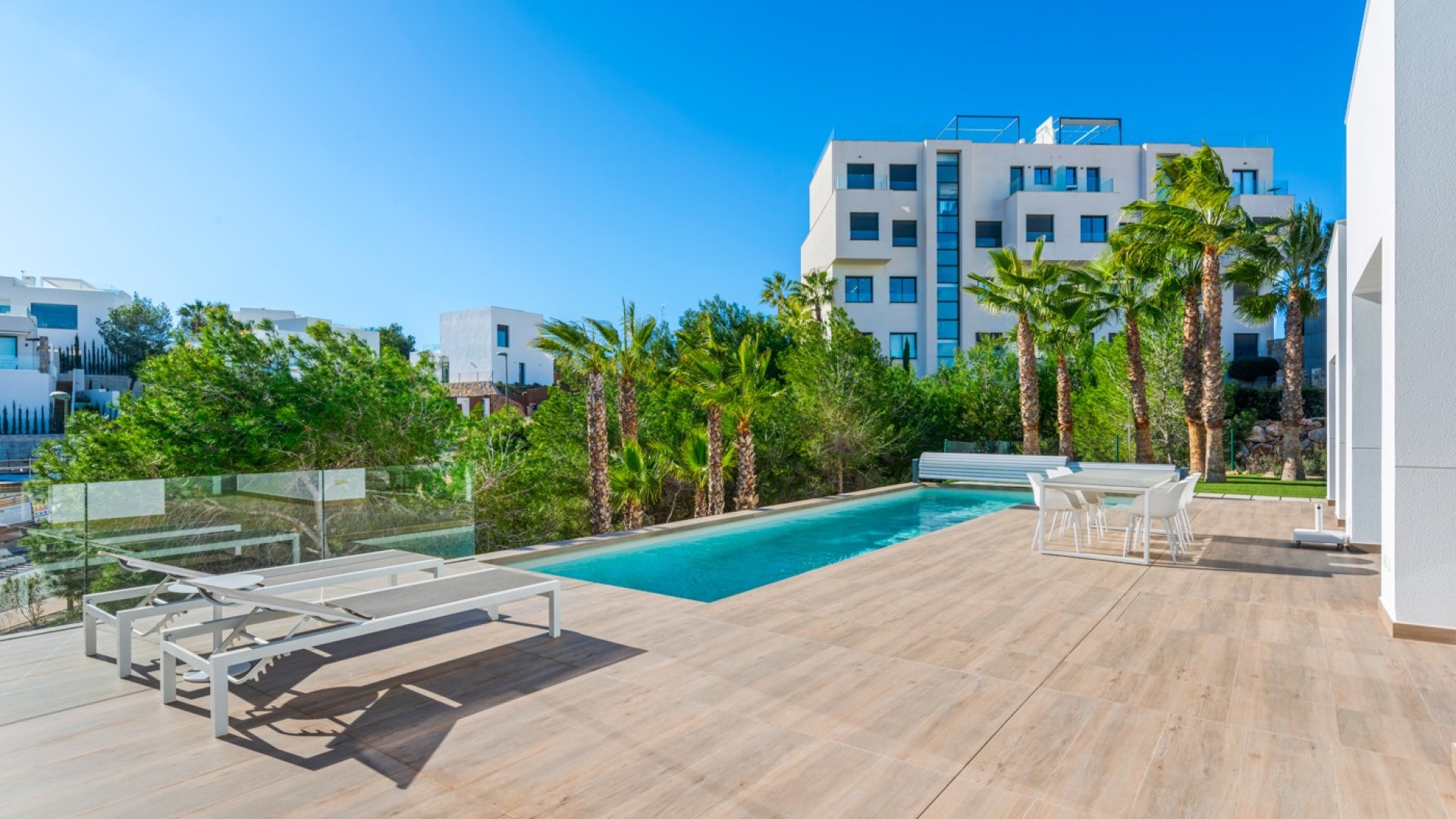 Reventa - Chalets -
Las Colinas Golf Resort - Las Colinas golf