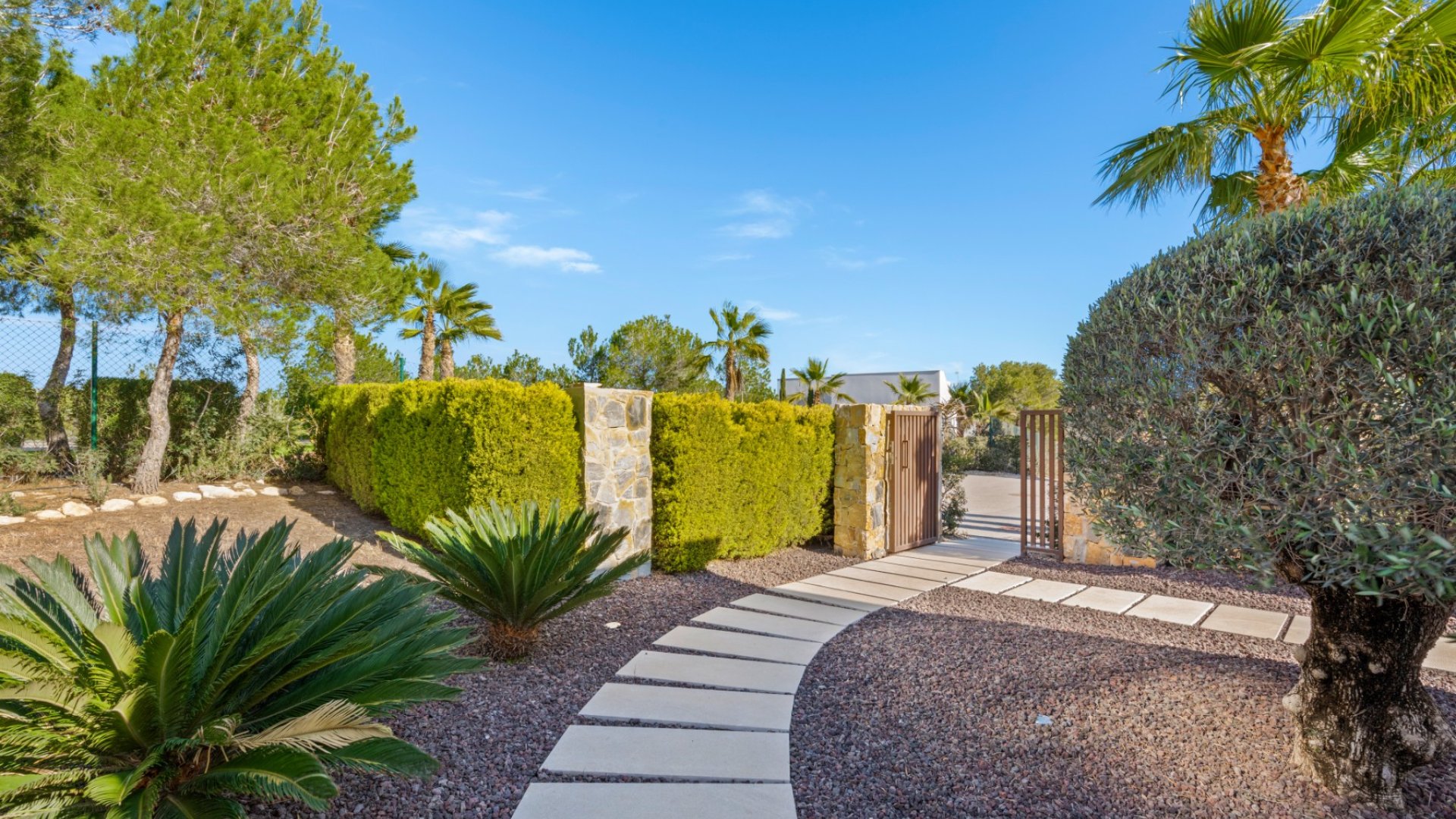 Reventa - Chalets -
Las Colinas Golf Resort - Las Colinas golf