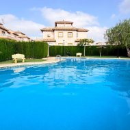 Reventa - Chalets -
Lomas de Cabo Roig - Orihuela Costa
