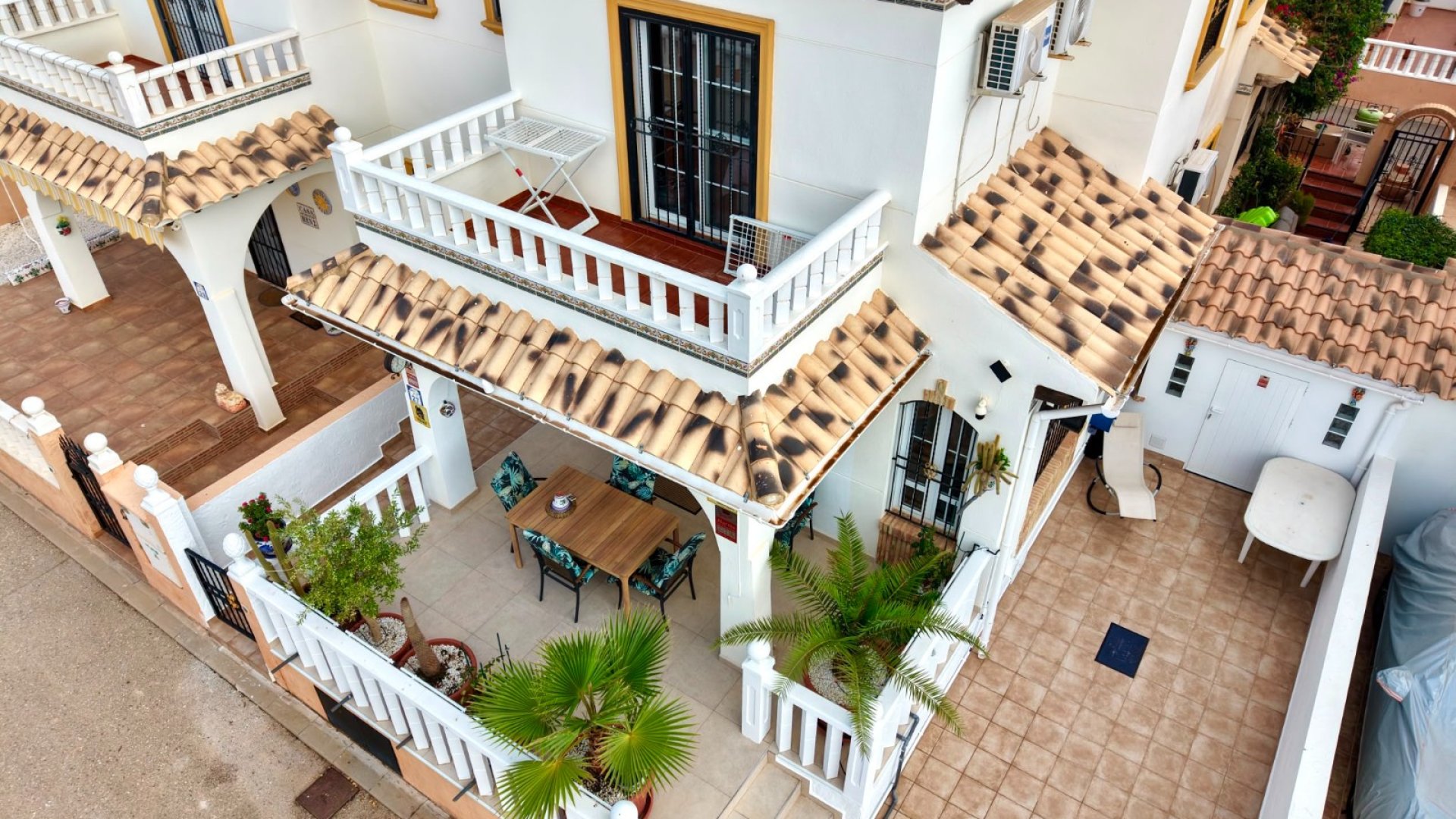 Reventa - Chalets -
Lomas de Cabo Roig - Orihuela Costa
