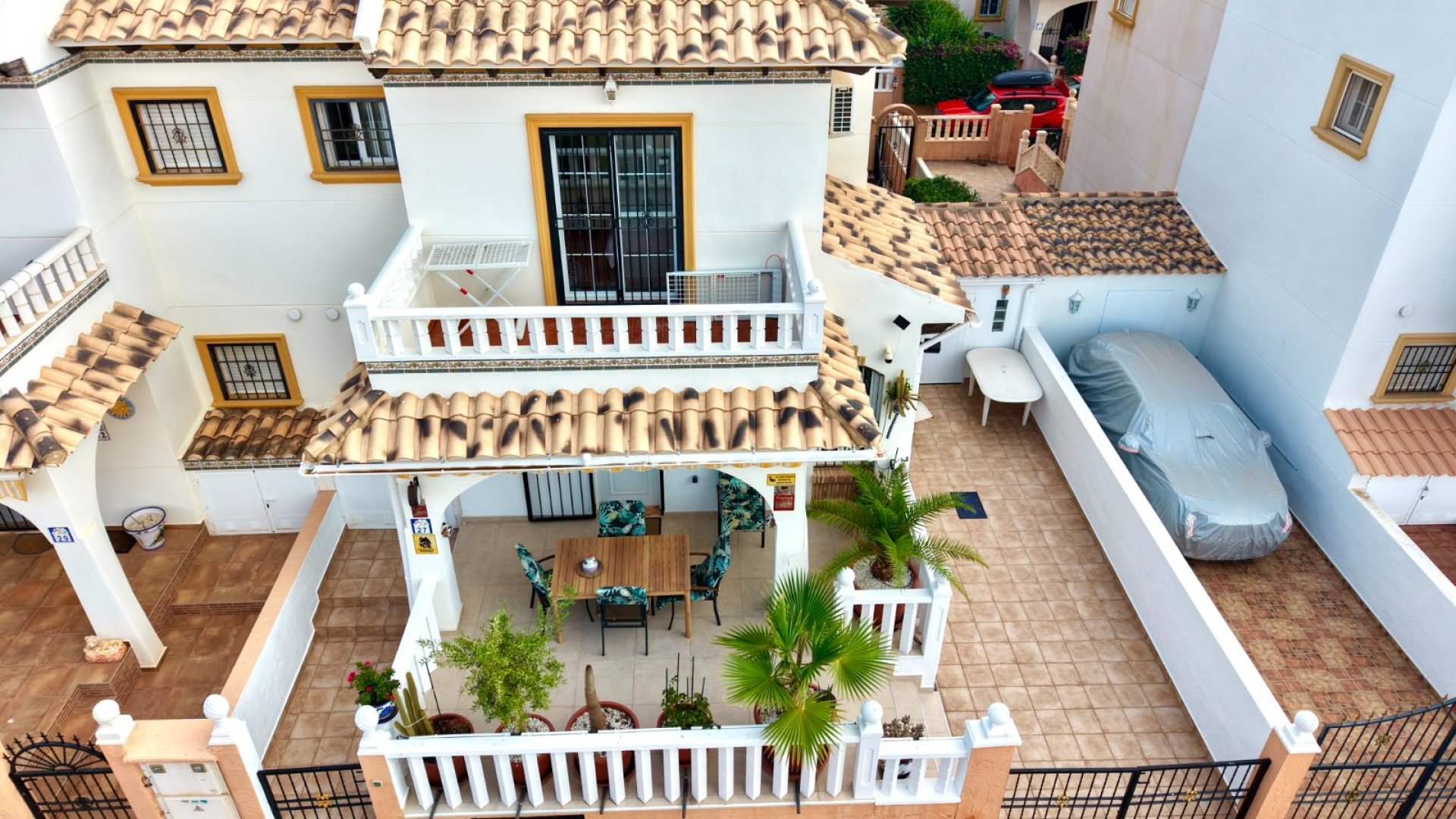 Reventa - Chalets -
Lomas de Cabo Roig - Orihuela Costa
