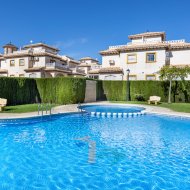 Reventa - Chalets -
Lomas de Cabo Roig - Orihuela Costa