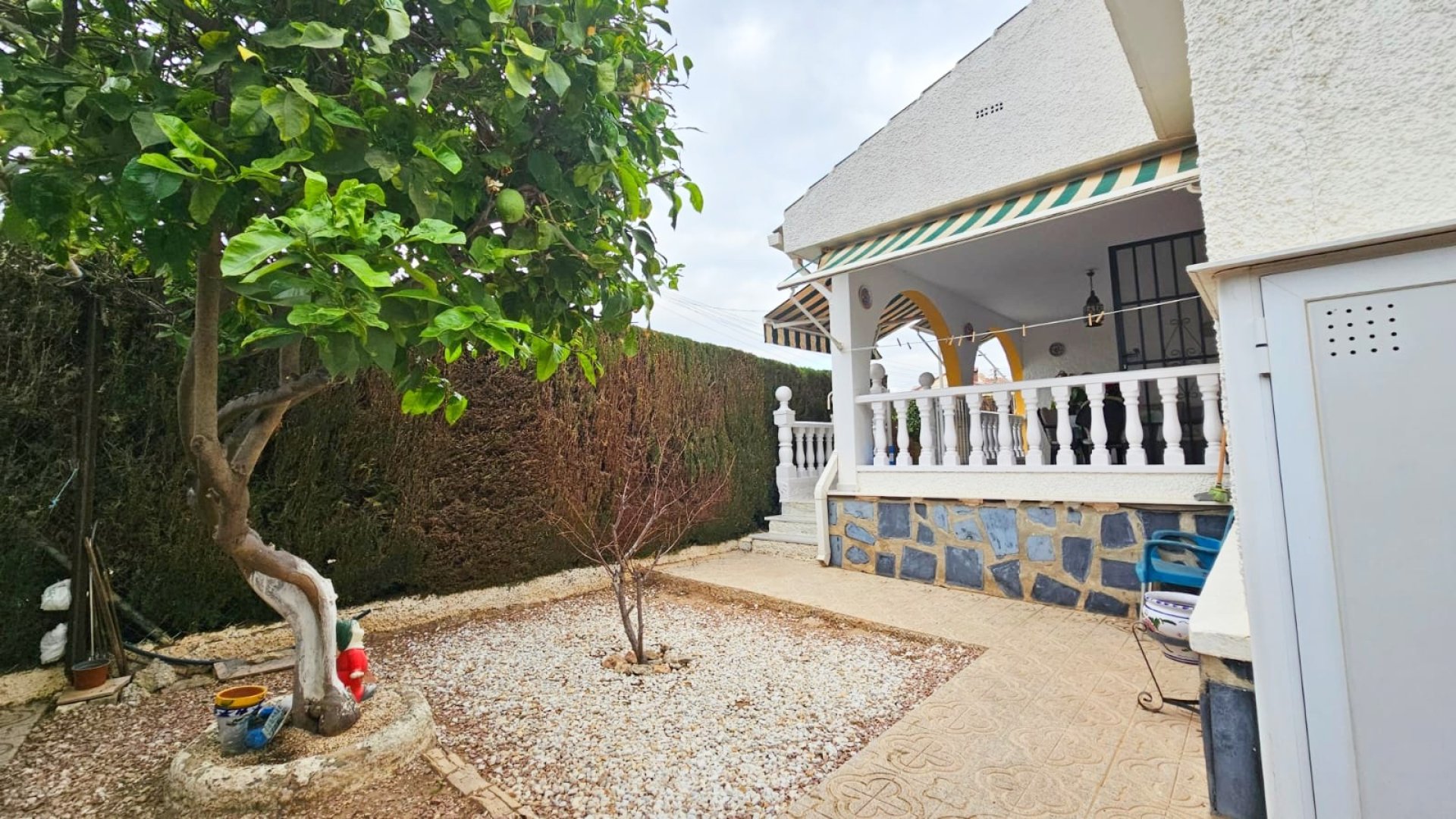 Reventa - Chalets -
Los Alcazares