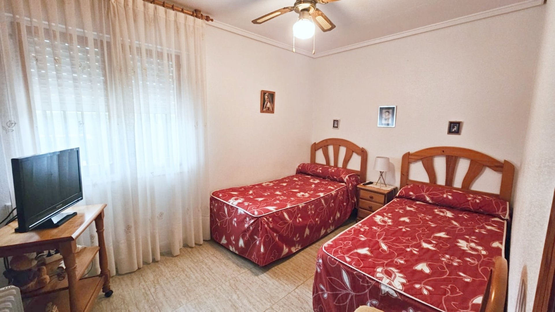 Reventa - Chalets -
Los Alcazares