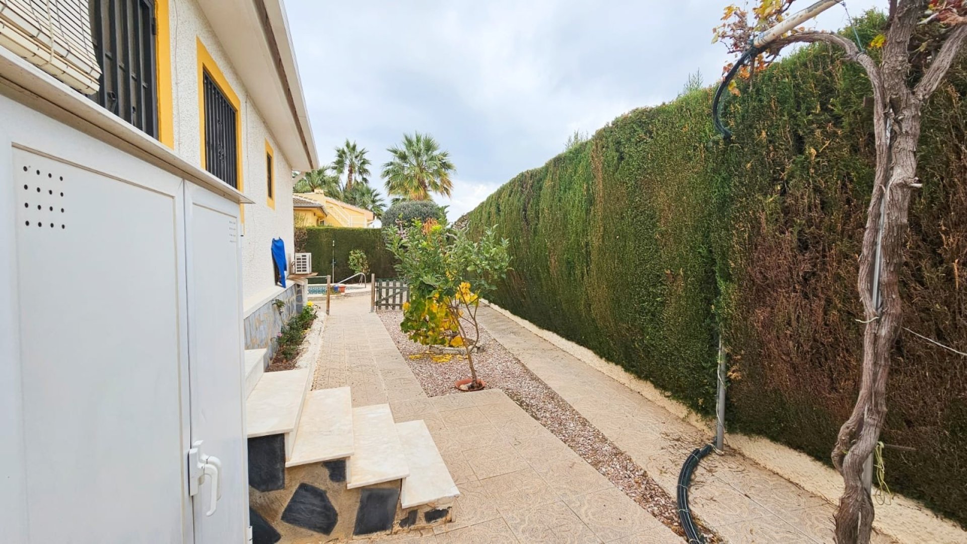 Reventa - Chalets -
Los Alcazares