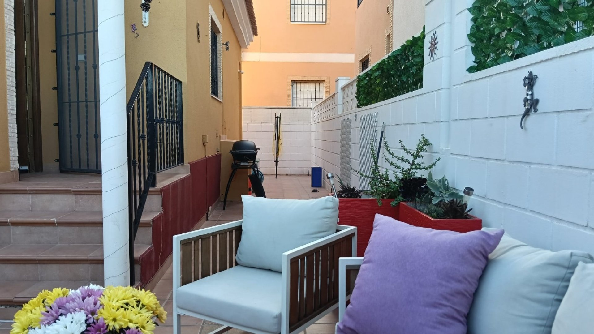 Reventa - Chalets -
Los Montesinos - La Herrada