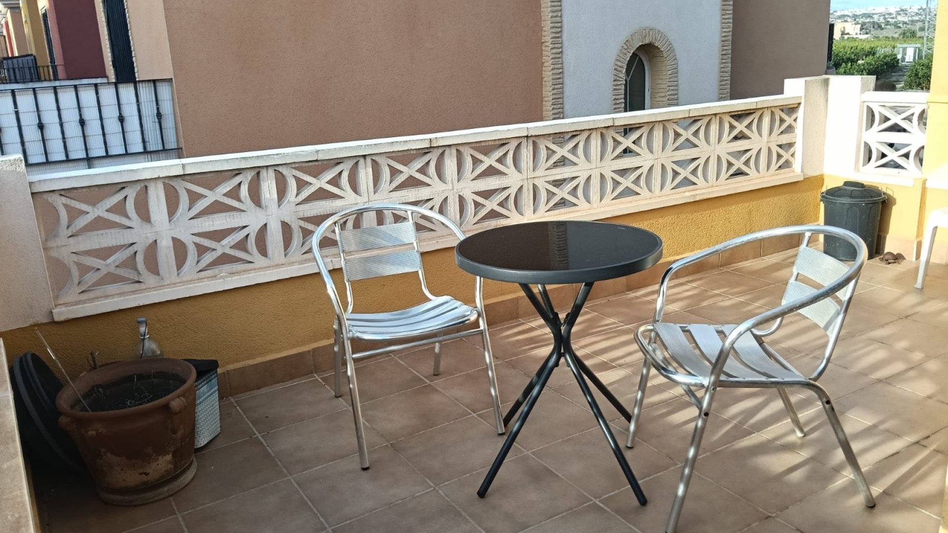 Reventa - Chalets -
Los Montesinos - La Herrada