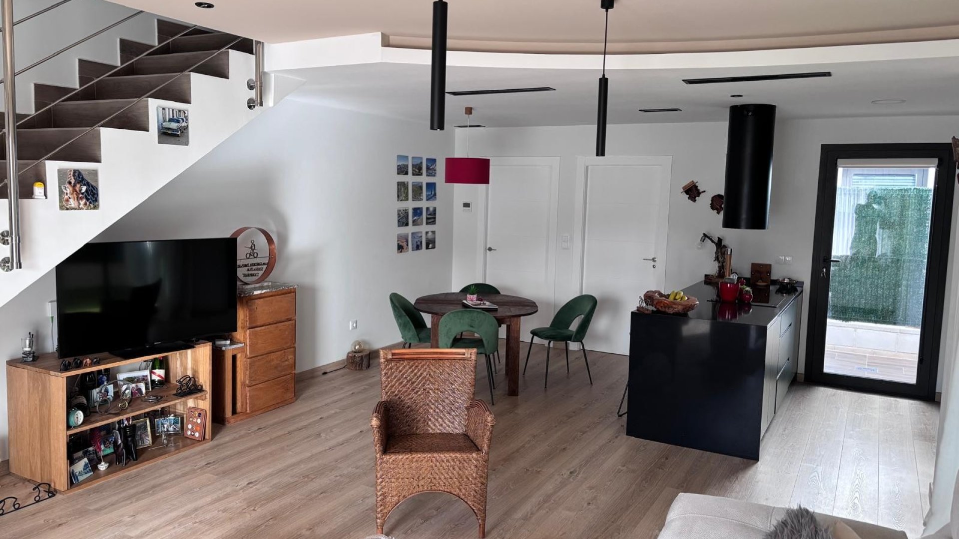 Reventa - Chalets -
Los Montesinos - La Herrada