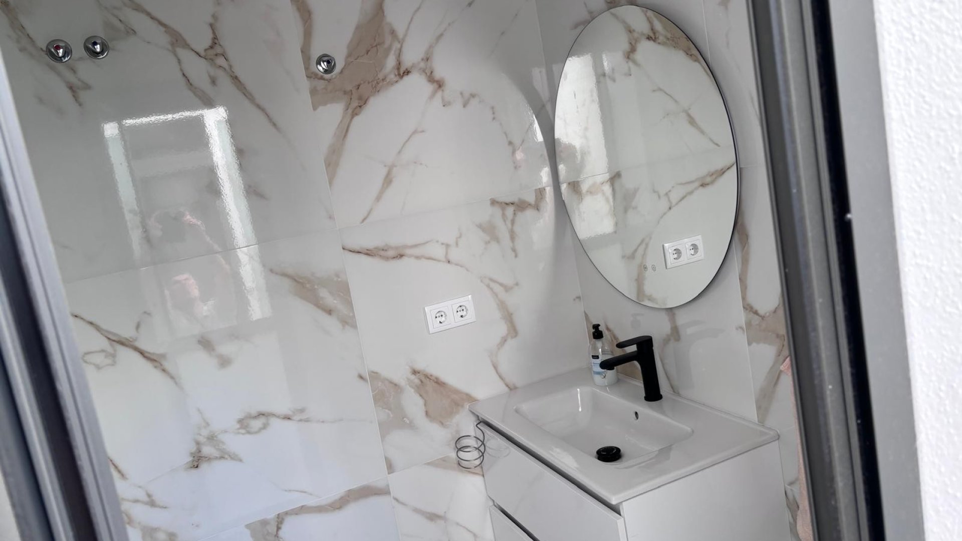 Reventa - Chalets -
Los Montesinos - La Herrada