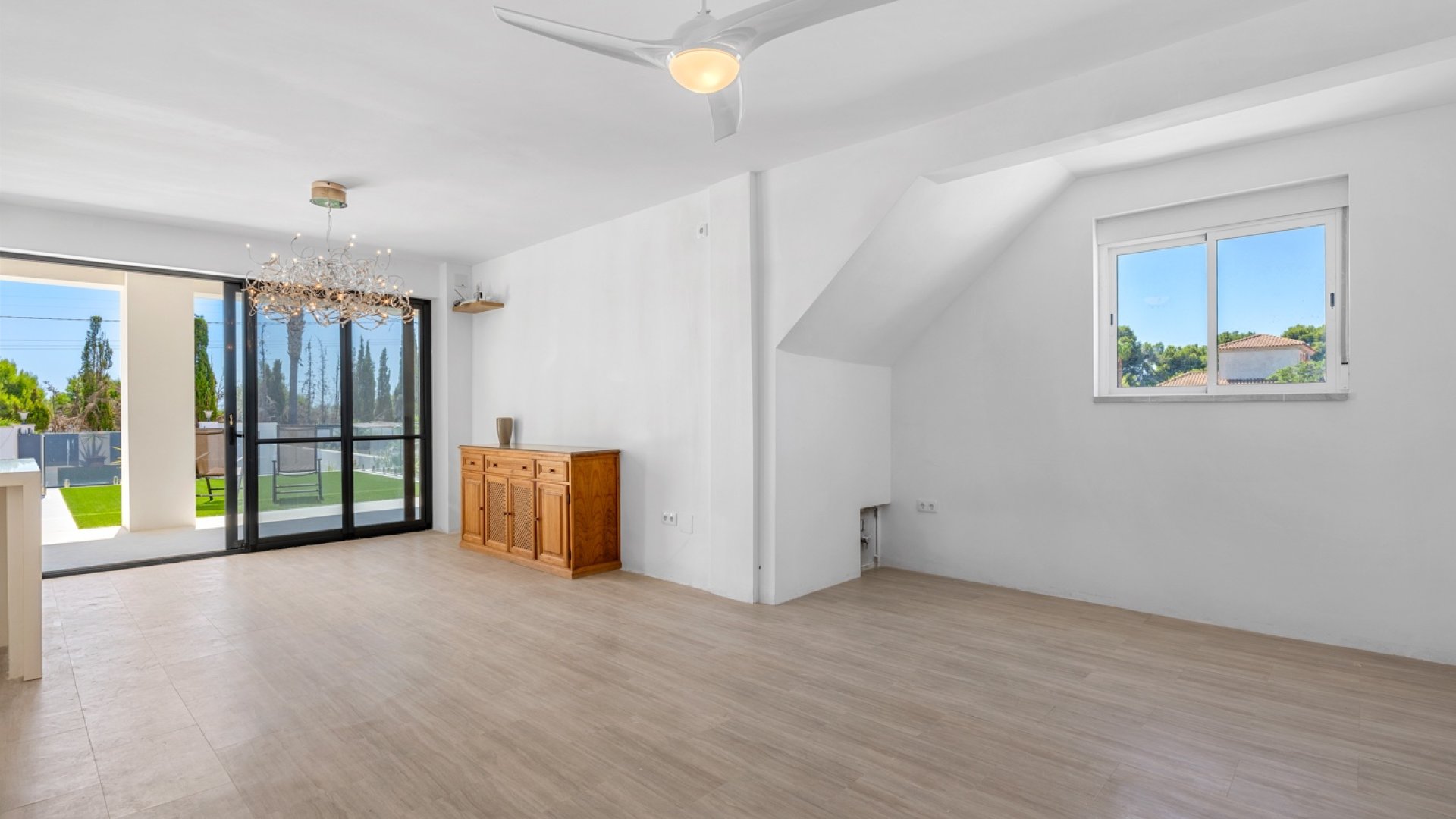 Reventa - Chalets -
Los Montesinos - La Herrada