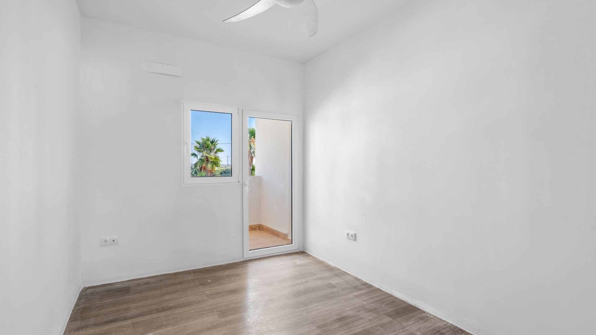 Reventa - Chalets -
Los Montesinos - La Herrada