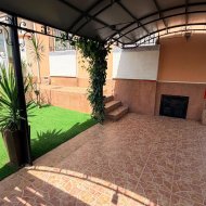 Reventa - Chalets -
Los Montesinos - La Herrada