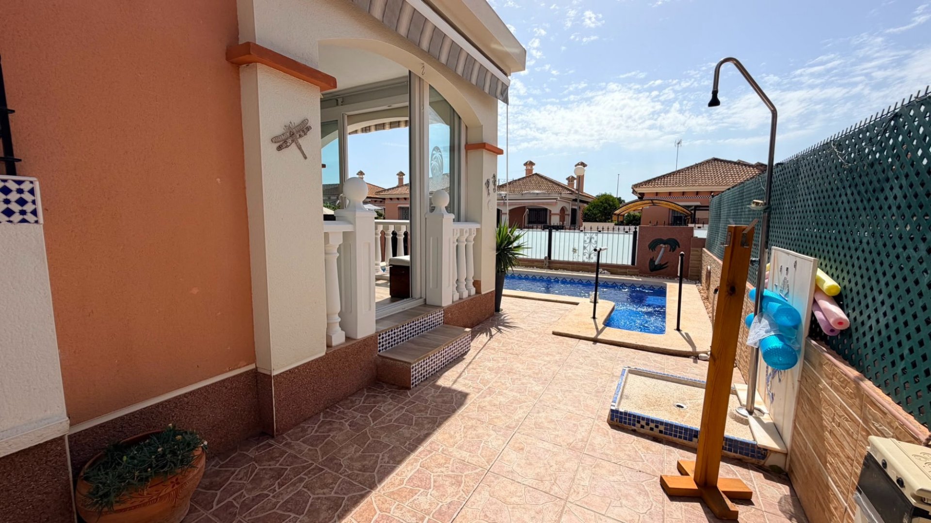 Reventa - Chalets -
Los Montesinos - La Herrada