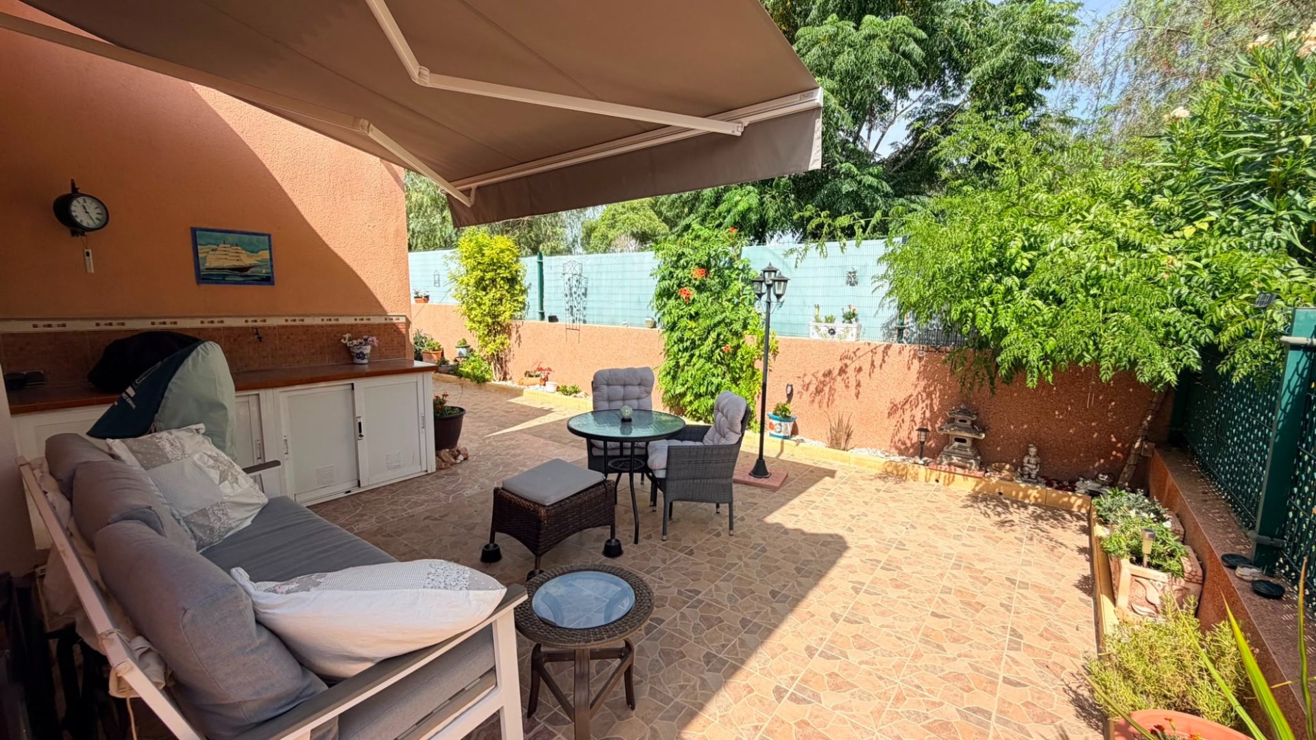 Reventa - Chalets -
Los Montesinos - La Herrada