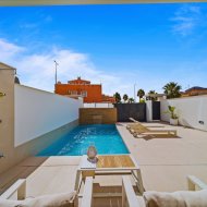 Reventa - Chalets -
Los Montesinos - La Herrada