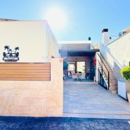 Reventa - Chalets -
Los Montesinos - La Herrada