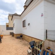 Reventa - Chalets -
Los Montesinos - La Herrada