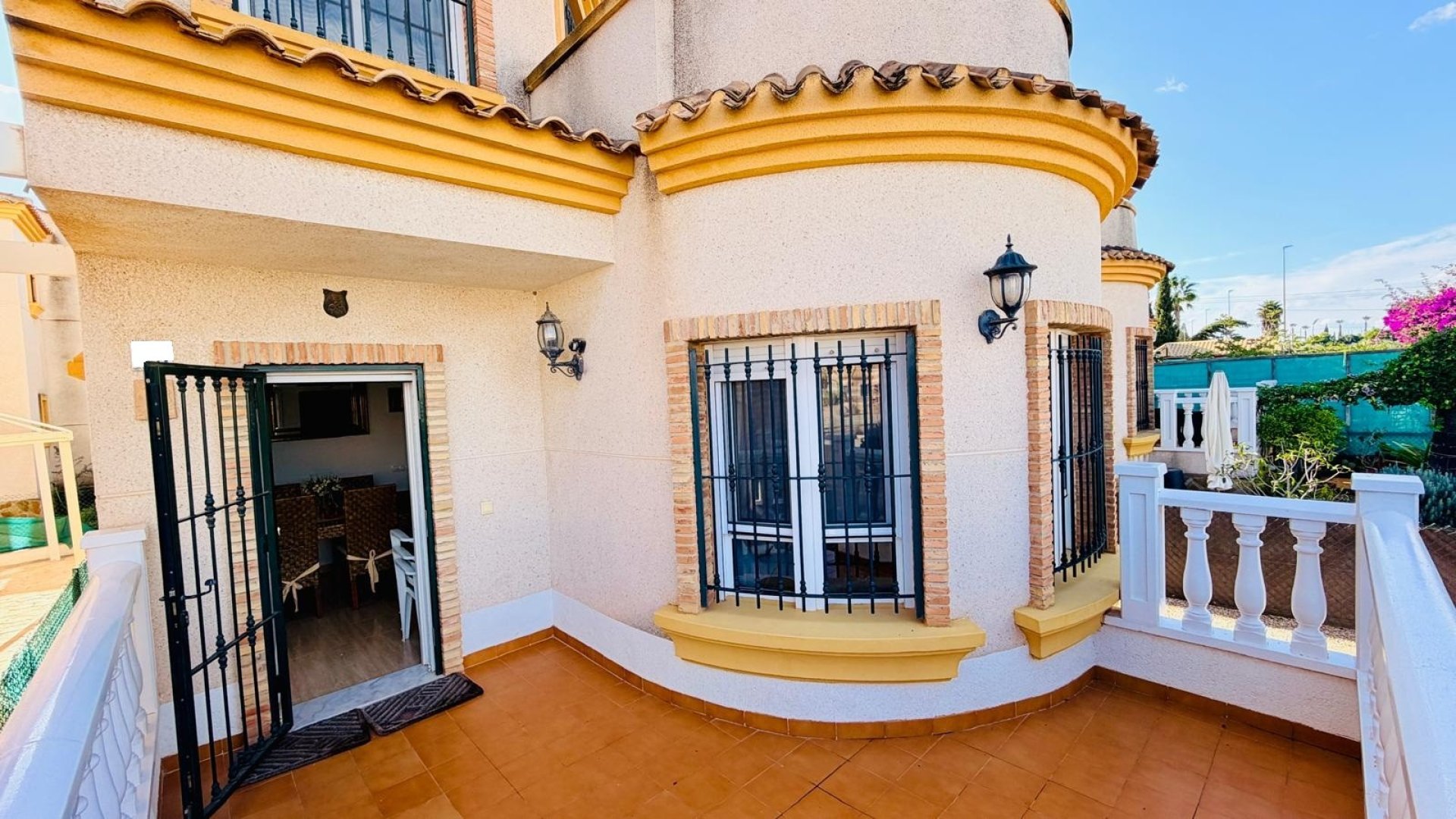 Reventa - Chalets -
Los Montesinos - La Herrada