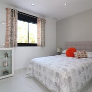 Reventa - Chalets -
Los Montesinos - La Herrada