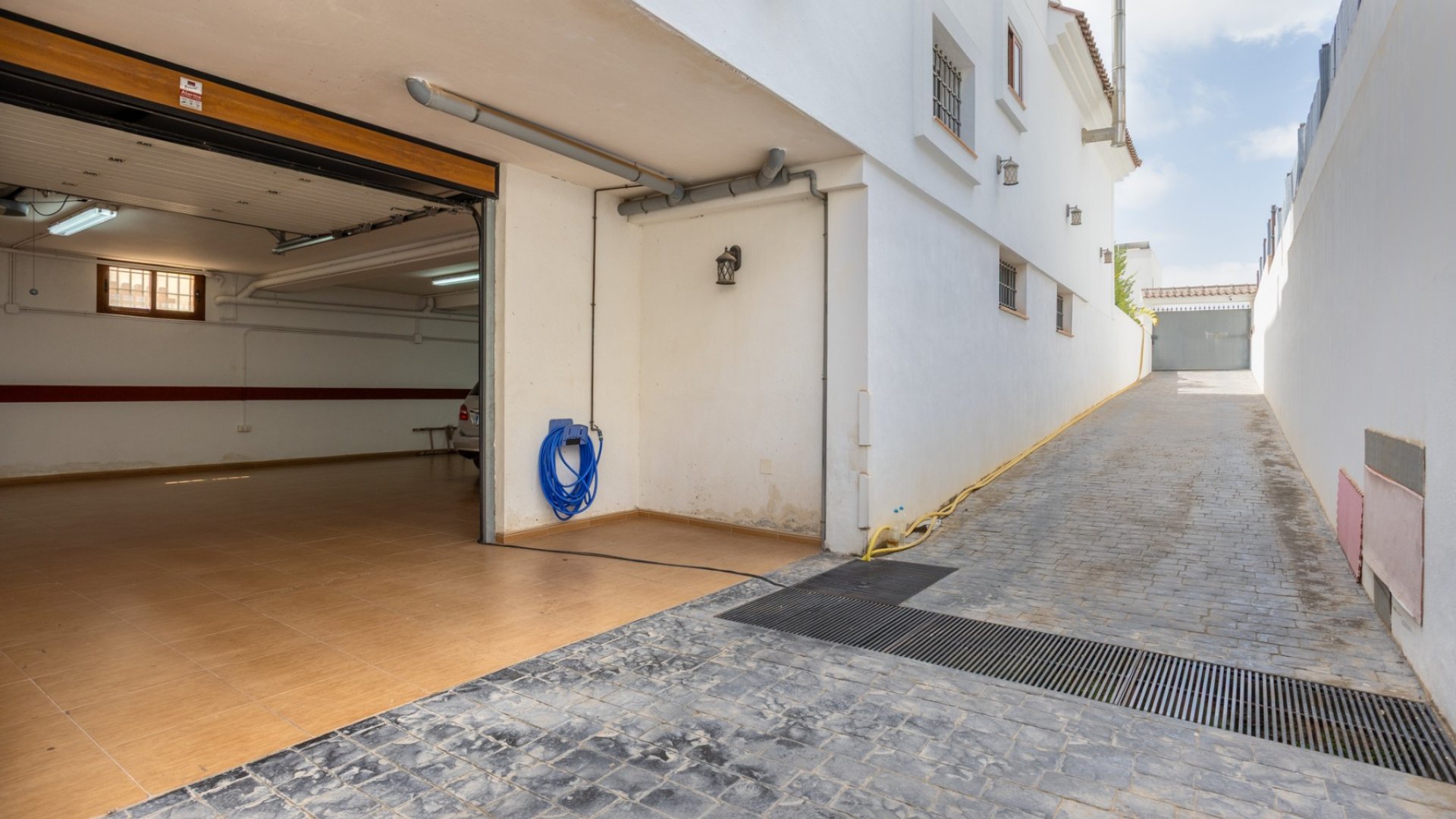 Reventa - Chalets -
Los Montesinos - La Herrada
