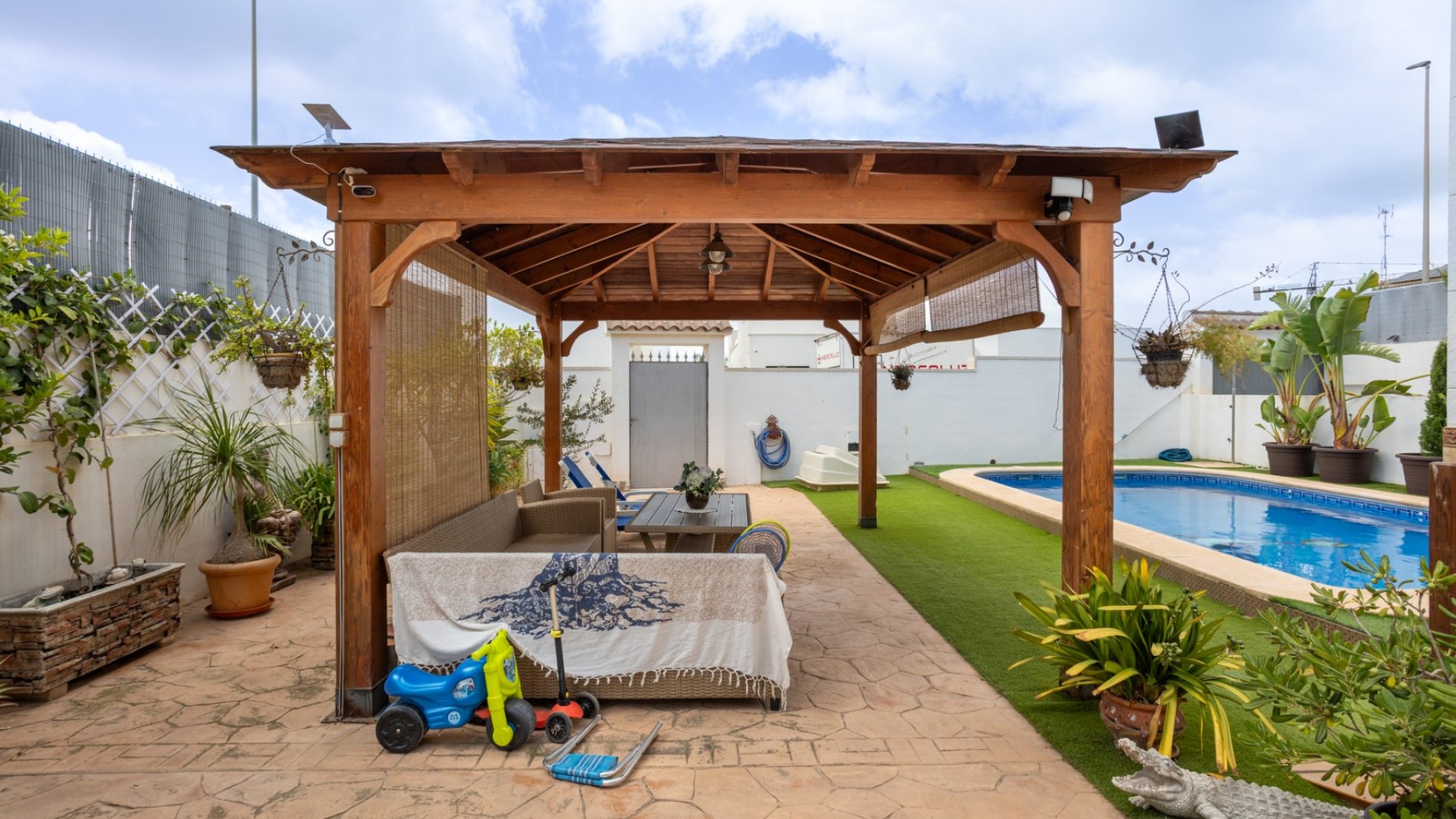Reventa - Chalets -
Los Montesinos - La Herrada