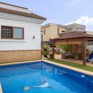 Reventa - Chalets -
Los Montesinos - La Herrada