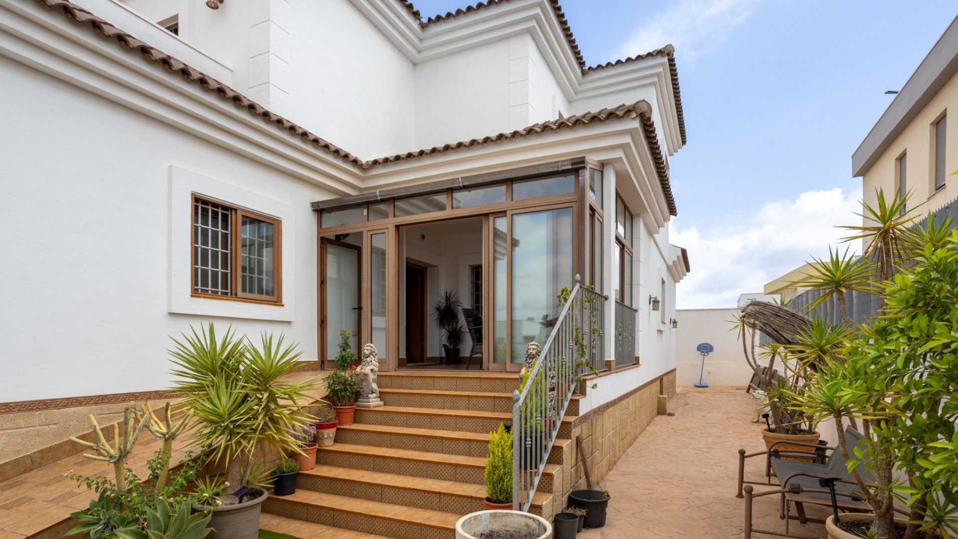Reventa - Chalets -
Los Montesinos - La Herrada